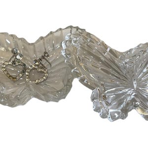 Vintage crystal butterfly shaped trinket box/ring box with lid.