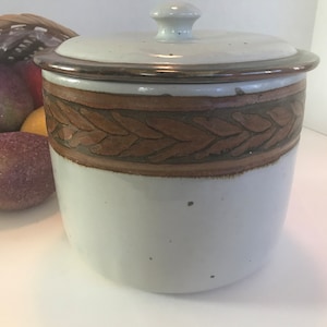 Vintage Ken Edwards El Palomar Buen Gusto Mexican pottery, Ken Edwards ceramic cannister, Ken Edwards covered crock, Ken Edwards pottery