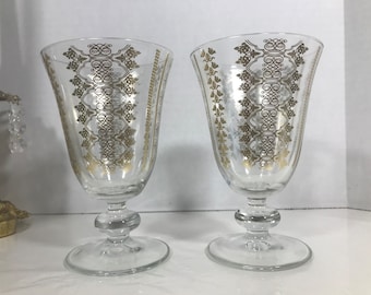 Vintage glass gold glassware, Vintage mid century bar glass, set of 2, elegant gold and glass wine glass, Vtg 60s barware glasses, set of 2.