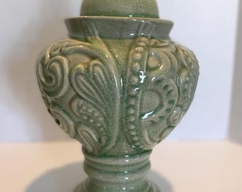 Antique Celedon green porcelain Ginger jar, Vintage Chinoiserie style covered urn vase, Sage green ceramic ginger jar with crazed finish.