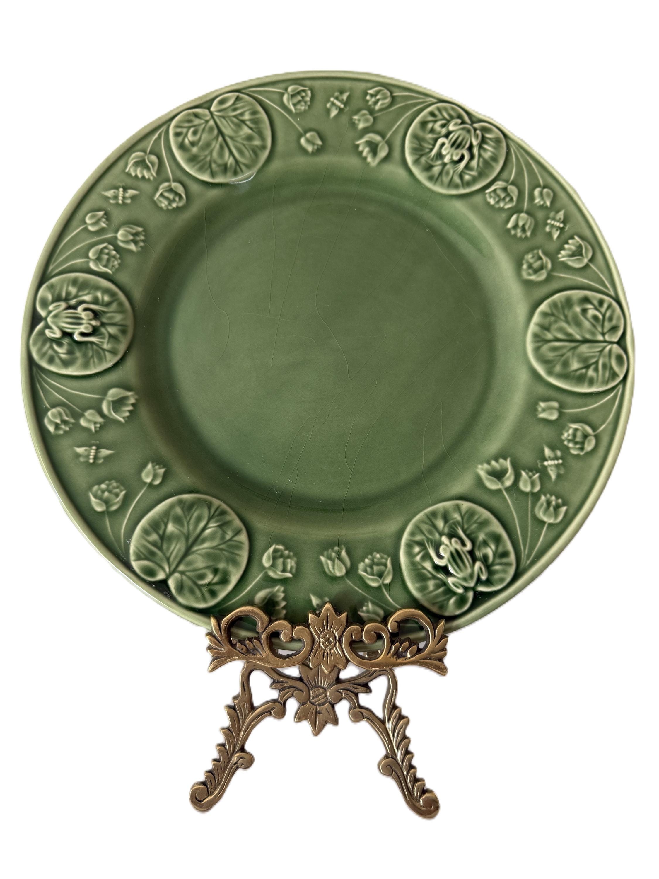 Bordallo Pinheiro Frog Lily Pad Plate, Portugal Green Majolica