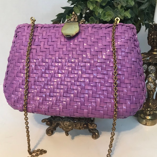 Vintage lavender plastic woven purse, Vintage 50s wicker style woven purple handbag purse, Vintage 60s purse, Jackie O vintage handbag