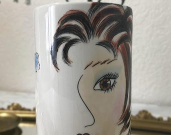 ヴィンテージ 1989 FTDA ハートプリント セラミック花瓶 - 7インチ