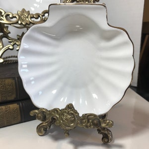 Porcelain shell small dish, white ceramic small clam shell trinket dish, elegant small seashell bowl, Porcelain by Design petite shell dish