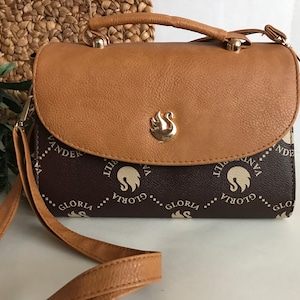 Vintage 1980s Gloria Vanderbilt Brown Faux Leather Handbag  display picture 3