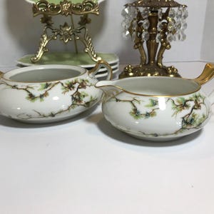 Conjunto de creme e açúcar vintage Haviland France Limoges, cremeira e açucareiro elegantes com padrão de pinha branca Theodore Haviland Limoges