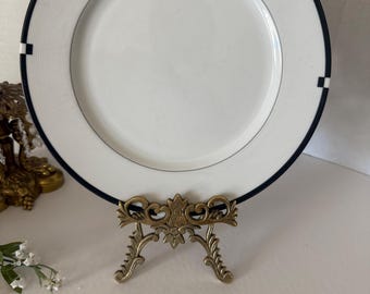 Mikasa Midnight Essteller 27,5 cm Weiß-Schwarzer Rand Japan, Ersatzgeschirr, moderner minimalistischer Teller