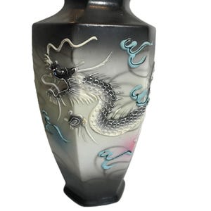 Vintage Japanese dragonware vase, Vtg Japan dragon ware black porcelain vase, Vtg dragonware decor, Hollywood Regency dragonware black vase