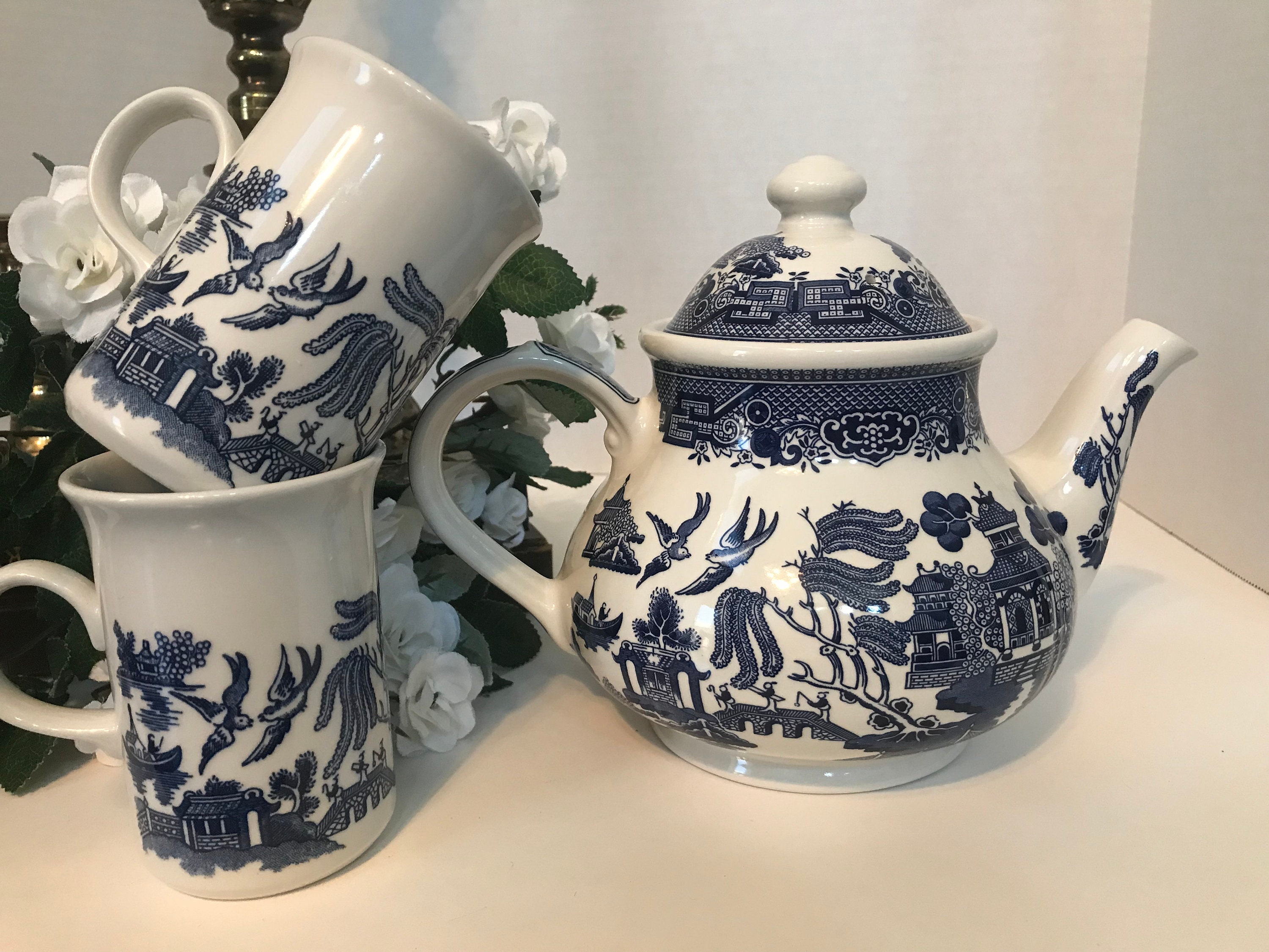 Vintage Churchill Teapot Set Churchill Blue and White Transferware Vintage Churchill Blue Willow Teapot and Cups Vintage Blue White Dish Etsy