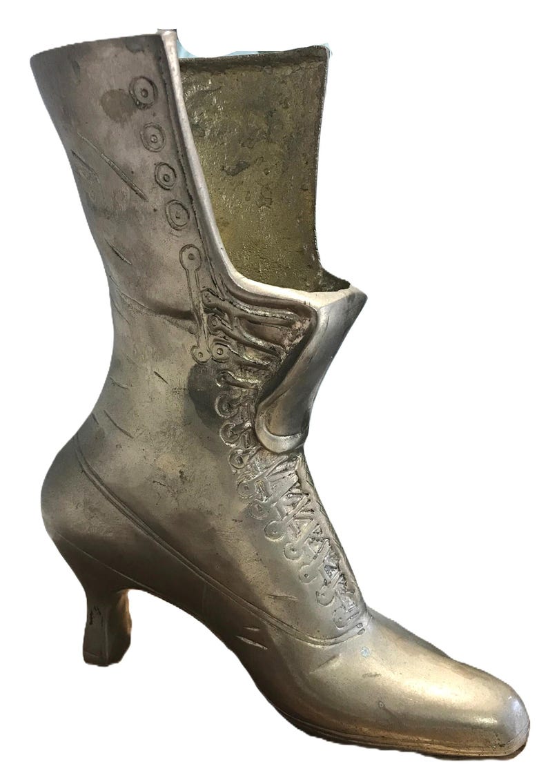 Vintage Solid Brass Victorian Boot Vase, Heavy Brass Lace-Up Shoe Sculpture image 2