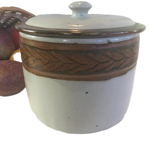 poterie mexicaine vintage Ken Edwards El Palomar Buen Gusto, boîte en céramique Ken Edwards, pot couvert Ken Edwards, poterie Ken Edwards