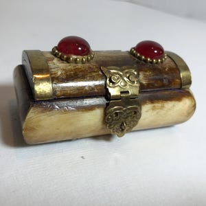 Vintage bone and brass small trinket hinged pill box, Vintage carved bone and brass lidded tiny trinket box, Vintage boho brass trinket box