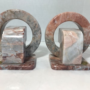 Vintage marble bookends, Vtg Art Deco style pink grey marble bookends, Noymer marble bookends, postmodern bookends, pink marble bookends
