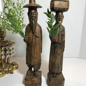Vintage Asian statues, Vtg Chinese hand carved statues, Chinoiserie wood statue figurines, Chinoiserie decor, Asian wood man sculptures