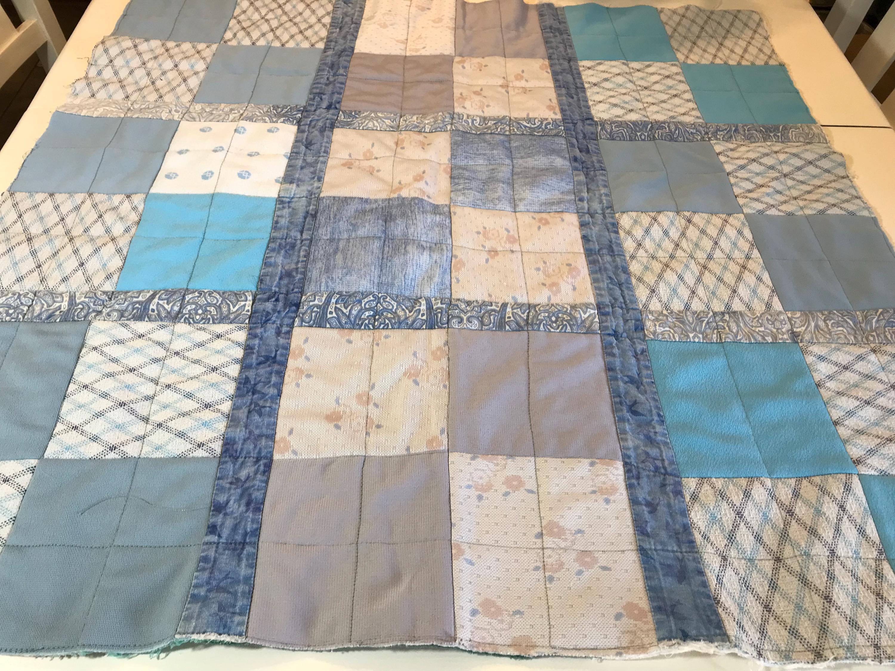 ヴィンテージクレイジーキルトスタイルの小さなキルトトッパー、30x30