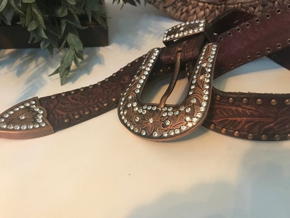 Vintage tooled leather western belt, brown wester… - image 8