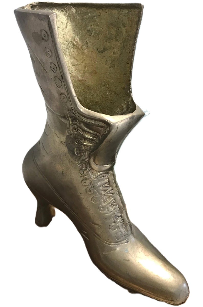 Vintage Solid Brass Victorian Boot Vase, Heavy Brass Lace-Up Shoe Sculpture image 3