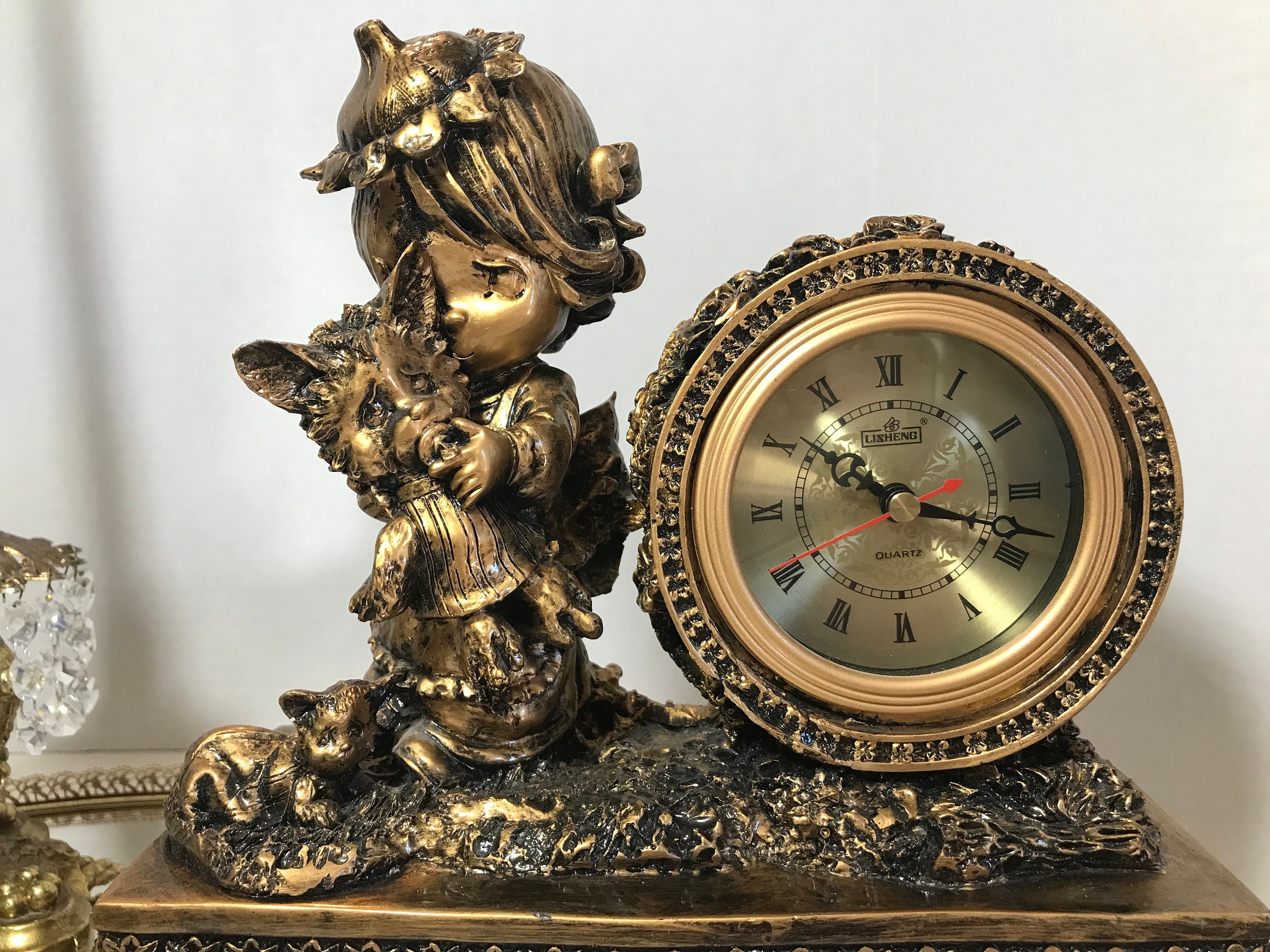 Hollywood Regency Lisheng Mantel Clock, Vintage 60s Gold Mantel