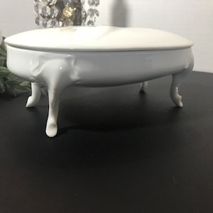 Vintage white ceramic trinket box, Vtg white porcelain footed elegant trinket box, Vintage vanity decor, Shabby Chic trinket box