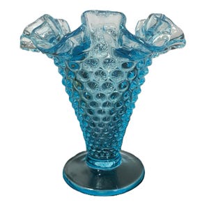 Vintage Fenton blue hobnail vase, Fenton pedestal hobnail blue bud vase, Fenton hobnail ruffle vase, Fenton aqua blue ruffle small vase