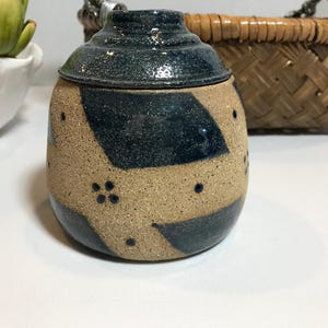 Vintage art pottery ceramic covered dish, signed, signed art pottery covered trinket dish, ceramic lidded pot, Unique studio pottery jar