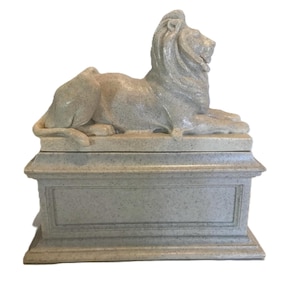 Vintage Lion figurine statue bookend, Vintage Hollywood Regency Lion statue on plinth style base, elegant lion statue decor, Lion bookend