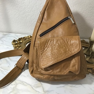 Vintage 1970s sling bag, Vintage 70s leather pouch crossbody, 70s tan leather backpack, Vintage leather crossbody bag, vintage 70s purse