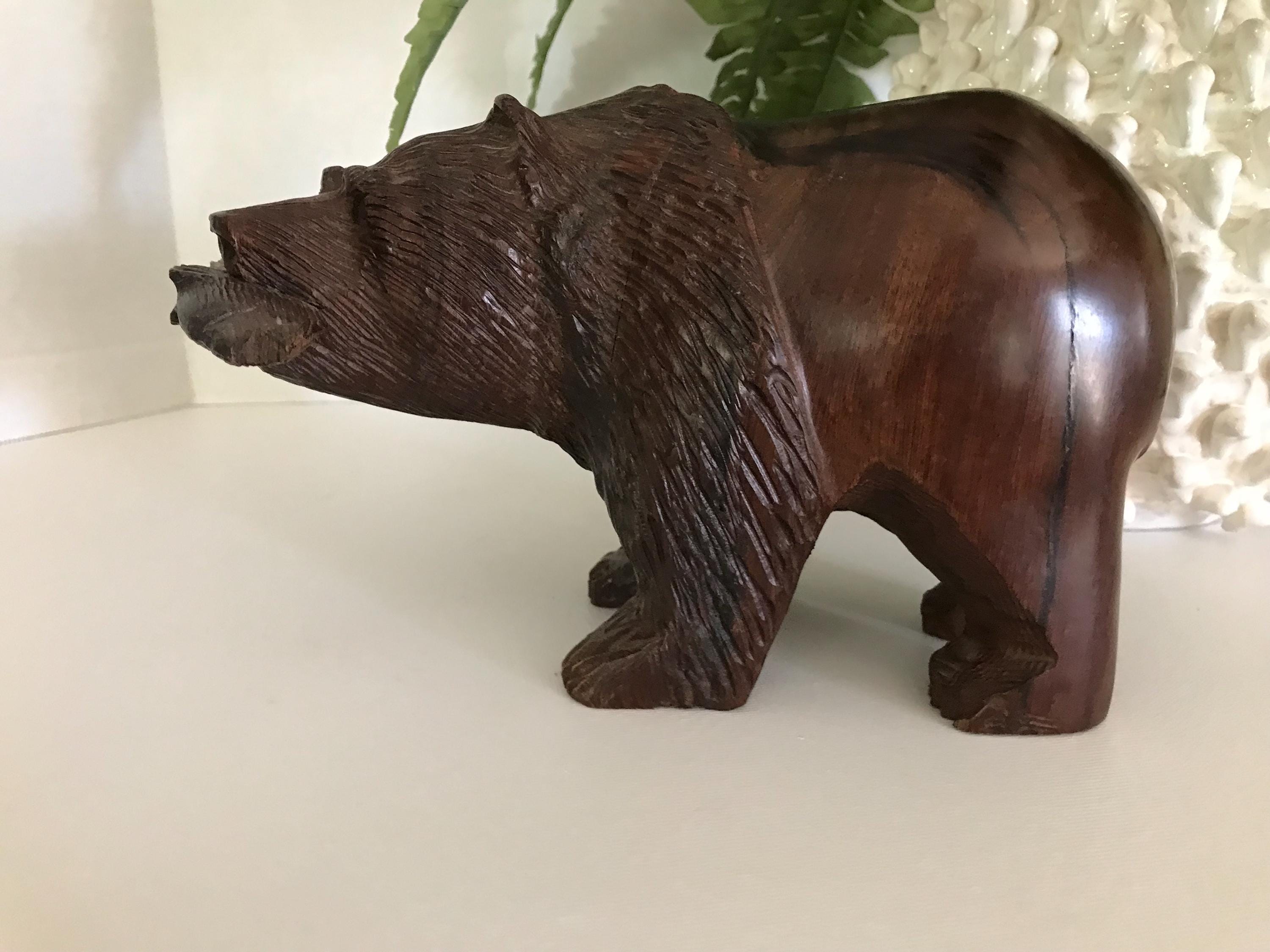Carved wood bear with fish - Etsy 日本
