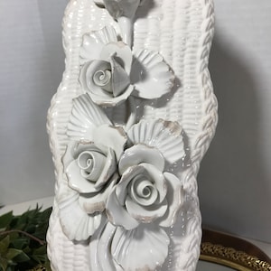 Vintage Italian ceramic relief wall decor, vtg floral ceramic wall art, Vtg 3-dimensional white shabby chic wall hanging decorative plaque