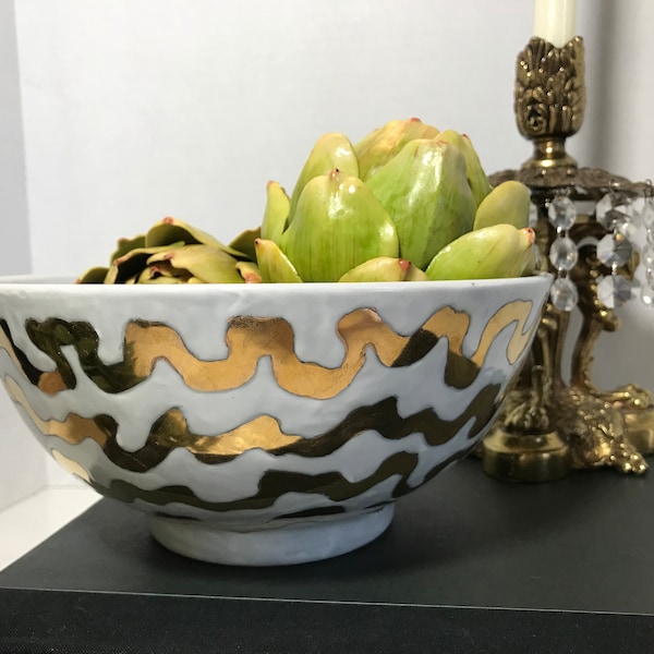 Vintage white and gold ceramic bowl, Vintage chinoiserie style ceramic white catch all bowl, Contemporary white and gold decorative bowl