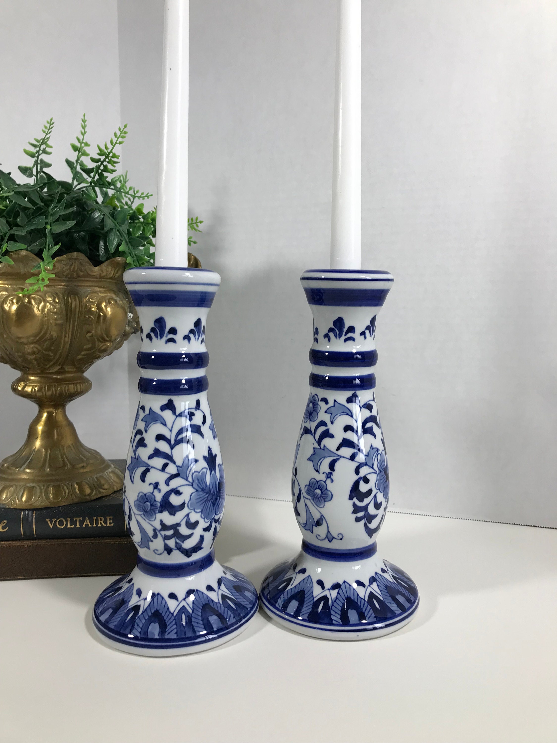 Blue and white candle cheap holders