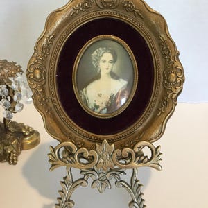 Vintage Victorian style wall decor, 1950s petite portrait art in ornate chalkware gold frame, Victorian style portrait, Gallery wall decor
