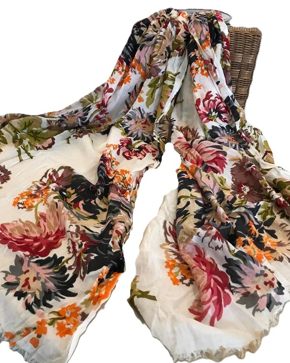 Lucky Brand Floral Scarf, Lucky Brand Bold Floral Printed  display picture 3