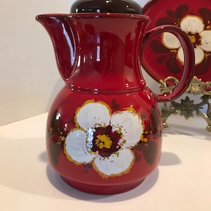ヴィンテージ Winterling Feinkeramik ドイツ – 珍しい赤い花柄の蓋付きコーヒーポット、Wintering Feinkeramik ドイツ 蓋付きチョコレートポット