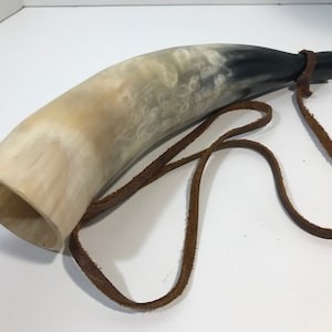 Vintage powder horn in beautiful soft gray to black shading with leather strap, Boho, Bohemian, MCM