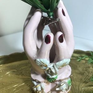 Vintage 60s ceramic hands figurine, Vintage pink ceramic hands jewelry holder, Vintage 60s pink hands figurine statue