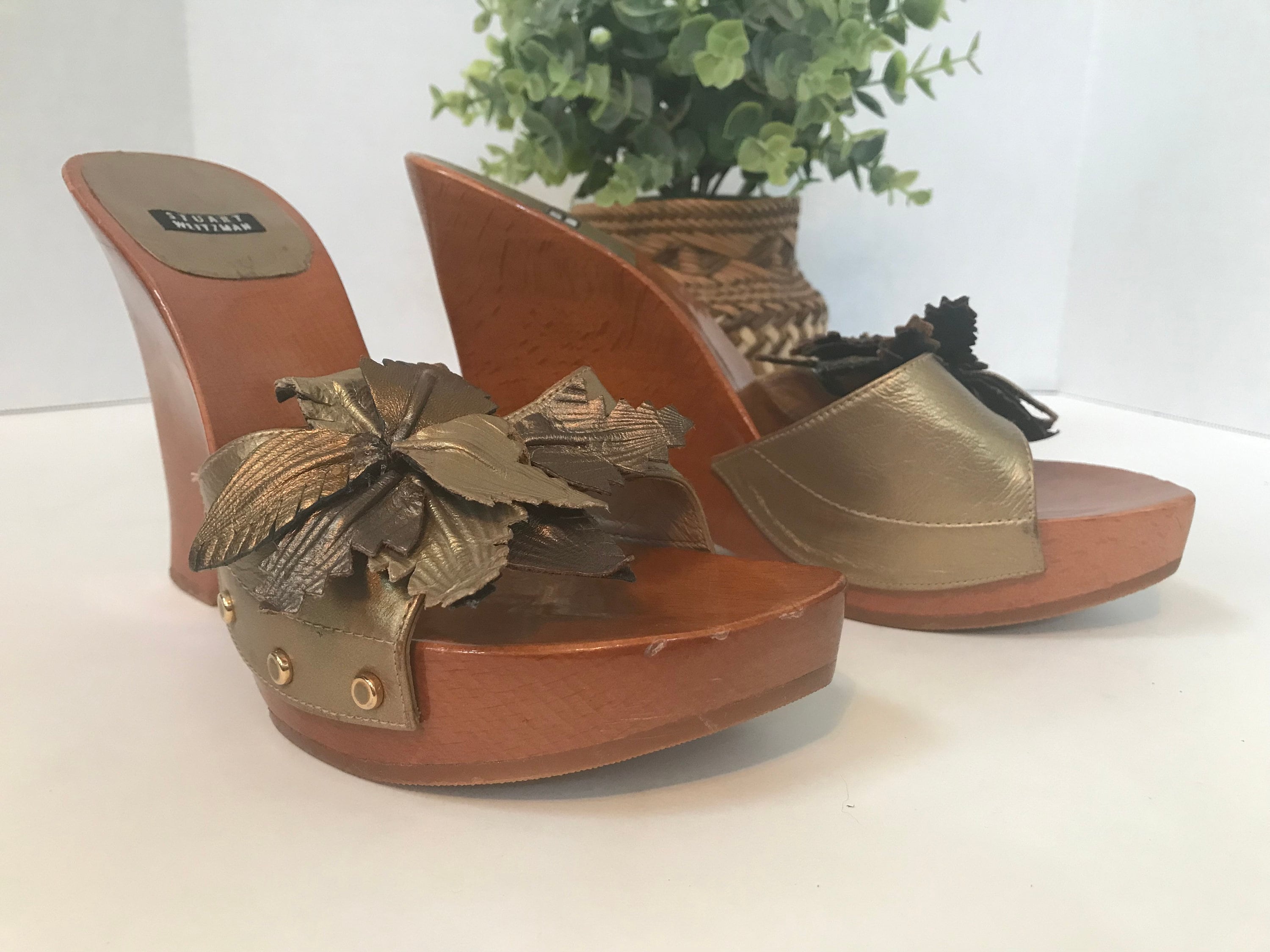 Vintage Stuart Weitzman Wooden Mules, Stuart Weitzman Clogs Size 6