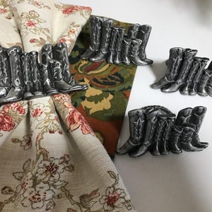Vintage Zinn Cowboystiefel Serviettenhalter, Vintage Silber Cowboystiefel Serviettenringe, einzigartige Zinn Serviettenringe im westlichen Stil, 4er-Set