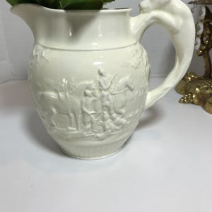 Wedgwood & Barlaston Etruria Devonshire-kruik, Wedgwood Barlaston Etruria jachttafereel kleine kan met hondenhengsel, Wedgwood Devonshire-kan