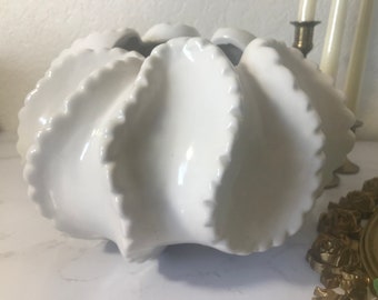 Vintage ceramic sculptural sea urchin shaped white vase, Vintage white pottery low sculptural organic look low vase planter, White vase