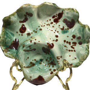 Vintage speckled JT pottery green bowl, studio pottery shell serving bowl, MCM speckled ceramic art pottery shell dish, JT signed pottery