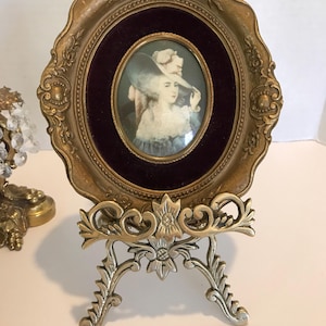 Vintage Victorian style wall decor, 1950s petite portrait art in ornate chalkware gold frame, Victorian style portrait, Gallery wall decor