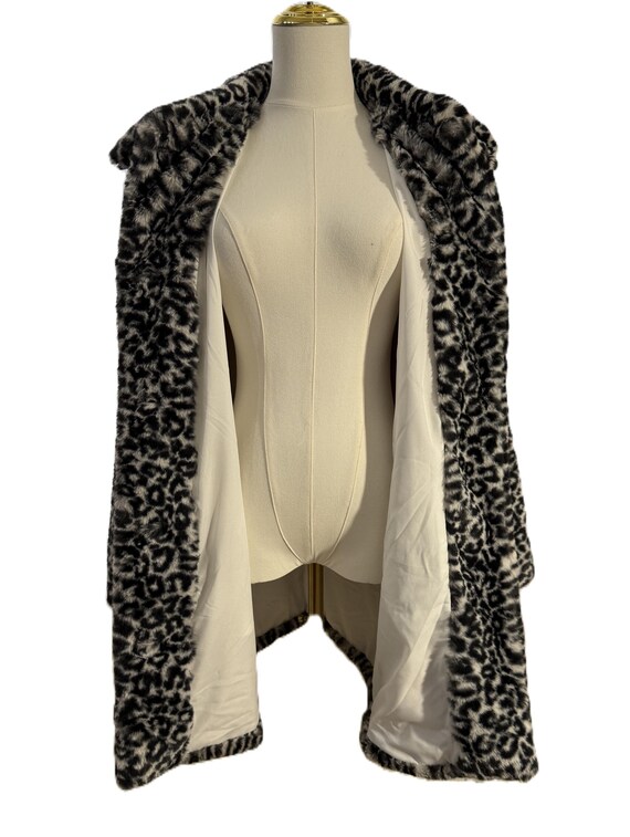 Ann Taylor Faux Fur Leopard Print Coat, Size S Pe… - image 11