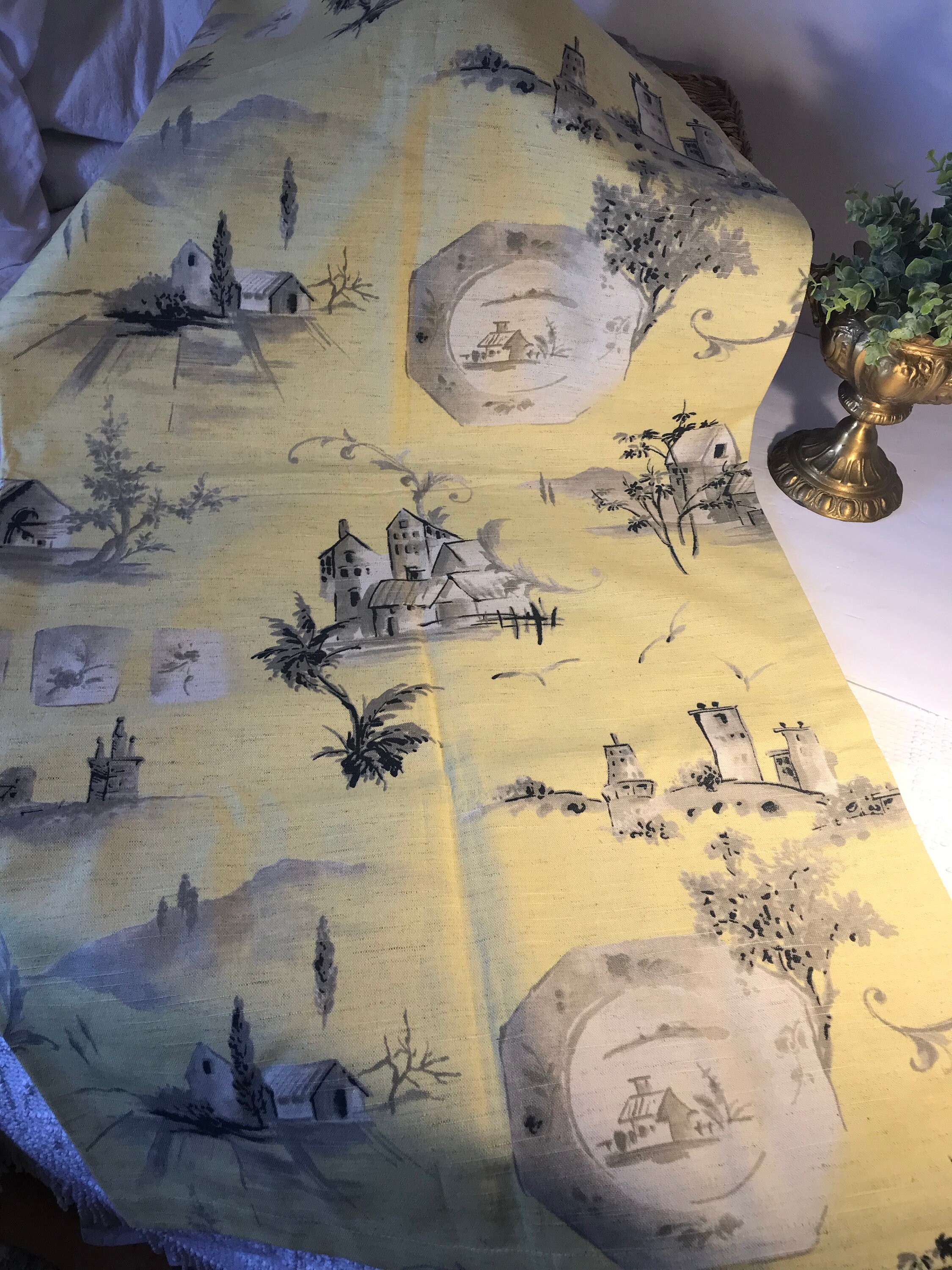 Vintage 1950s Yellow Retro Novelty Tablecloth 50x50 Vintage Etsy