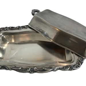 Mantequillera de plata inglesa antigua con sello distintivo, mantequillera de plata antigua con tapa, mantequillera de plata antigua elegante y deslustrada