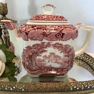 Mason&#39;s Ironstone rote Transferware Teekanne, Mason&#39;s England rote und weiße Aussicht elegante quadratische große Teekanne, Mason&#39;s England Aussicht Teekanne