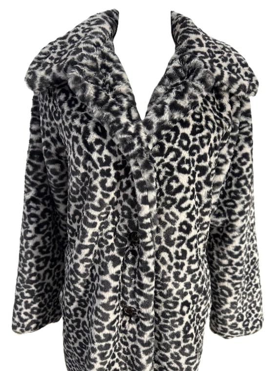 Ann Taylor Faux Fur Leopard Print Coat, Size S Pe… - image 5