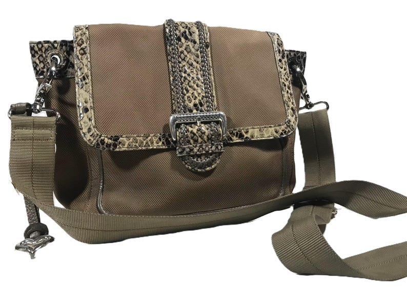 Bolso bandolera Brighton, bolso Brighton, bolso de lona de nailon Brighton, bolso bandolera de lona Brighton, bolso de mano de piel de serpiente Brighton imagen 2