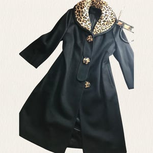 Vintage Youthcraft 1960s long leopard coat, Vintage Youthcraft 60s Jackie O jacket coat leopard and black, Vintage 60s leopard coat