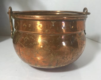 Vintage copper pot, Vtg aged copper pan pot, Vtg copper cookware, Vtg copper vessel, Vintage copper decor, Vintage copper kitchen decor